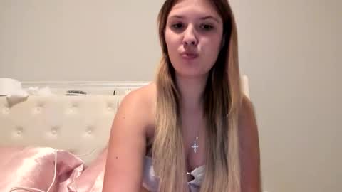 skiimaskabby online show from September 23, 2025, 4:15 am