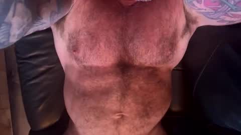 Snapshot of skimaskedbeef chatting on May 23, 2026, 4:18 am BEEF online show from May 23, 2026, 4:18 am
