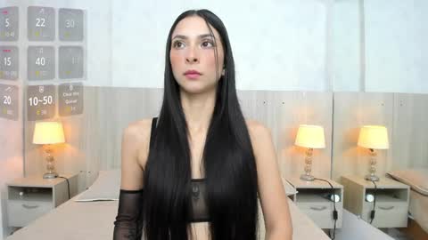 Snapshot of skinny_ariadna chatting on April 1, 2026, 11:33 am Ariadna online show from April 1, 2026, 11:33 am