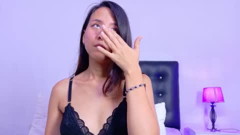 skinny_hottie18 online show from March 31, 2026, 2:39 pm