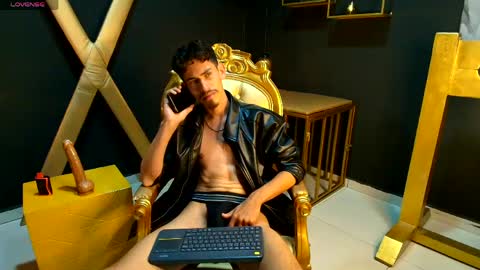 Snapshot of skinny_jean_ chatting on June 2, 2026, 9:17 pm skinny jean online show from June 2, 2026, 9:17 pm