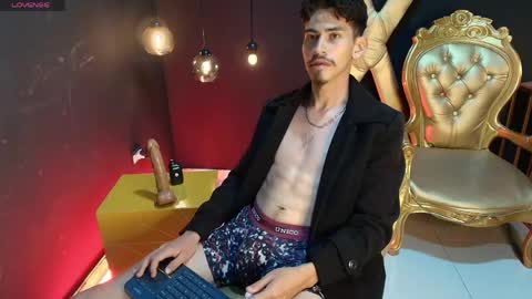 Snapshot of skinny_jean_ chatting on June 6, 2026, 4:06 am skinny jean online show from June 6, 2026, 4:06 am