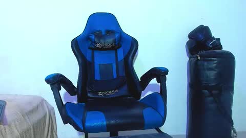 skinny marked online show from December 23, 2025, 1:03 am