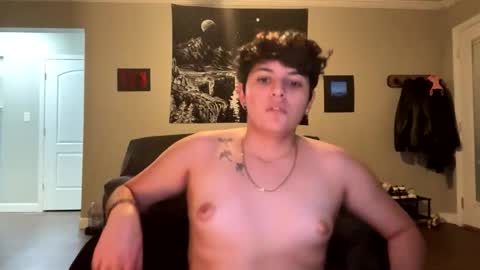 Snapshot of skinnyangel21 chatting on March 10, 2026, 7:35 am skinnyangel21 online show from March 10, 2026, 7:35 am