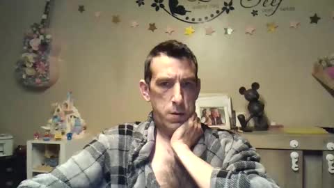 Snapshot of skinnybigcock2 chatting on April 12, 2026, 3:22 am SkinnyBigCock2 online show from April 12, 2026, 3:22 am