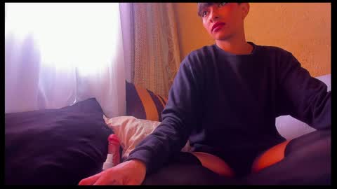 skinnybody_ online show from April 10, 2026, 5:28 pm