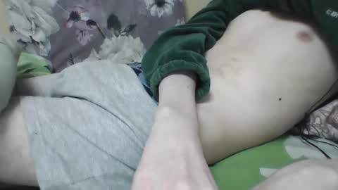 Snapshot of skinnycuteman chatting on January 20, 2025, 2:25 pm skinnycuteb0y online show from January 20, 2025, 2:25 pm