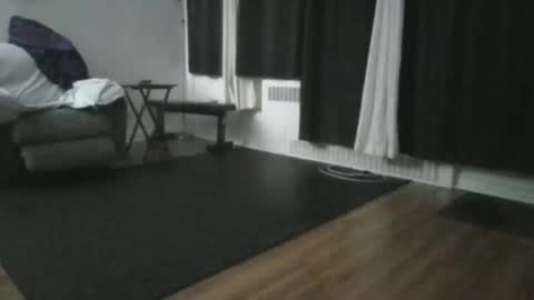 skinnydicck online show from May 24, 2026, 8:52 am