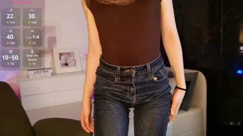 Snapshot of skinnyellie chatting on May 16, 2026, 9:13 pm Ellie online show from May 16, 2026, 9:13 pm