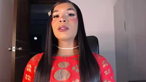 Snapshot of skinnyflak7 chatting on October 15, 2025, 5:40 am jesica online show from October 15, 2025, 5:40 am