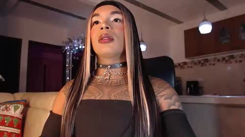 Snapshot of skinnyflak7 chatting on December 18, 2025, 7:03 am jesica online show from December 18, 2025, 7:03 am