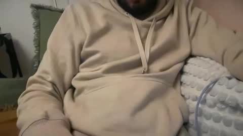 skinnyguyfun online show from April 3, 2026, 10:19 pm