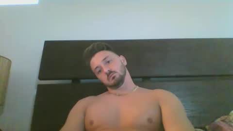 Snapshot of skinnyguylongdick1 chatting on March 8, 2025, 12:33 am skinnyguylongdick1 online show from March 8, 2025, 12:33 am