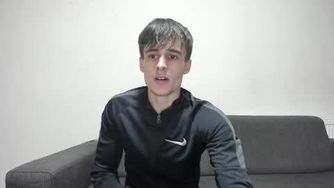 skinnyguywithbigd online show from January 9, 2025, 8:44 pm