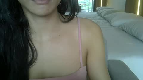 skinnykittencam online show from September 28, 2025, 6:02 pm