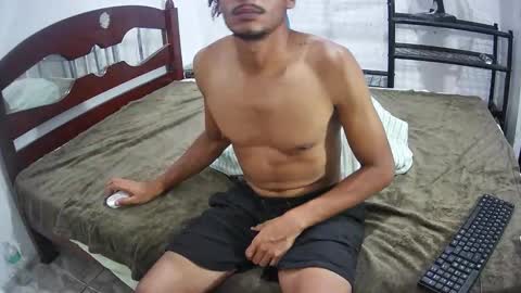 Snapshot of skinnylatinman chatting on September 20, 2025, 2:56 am Skinny Latin Man online show from September 20, 2025, 2:56 am