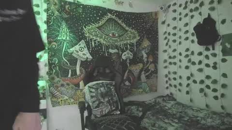 skiny_dann online show from April 19, 2026, 4:56 am