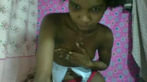 Snapshot of skinygirl2 chatting on July 6, 2026, 3:14 pm skinygirl2 online show from July 6, 2026, 3:14 pm
