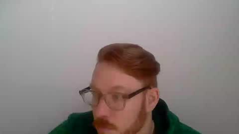 Snapshot of sklave_s chatting on April 24, 2026, 4:31 pm sklave_s online show from April 24, 2026, 4:31 pm