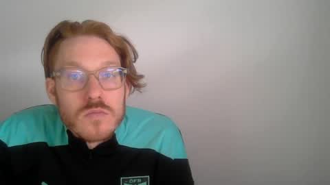Snapshot of sklave_s chatting on August 7, 2026, 3:25 pm sklave_s online show from August 7, 2026, 3:25 pm