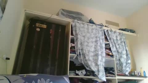 Snapshot of sklavepappu143 chatting on February 7, 2026, 6:06 am Indianslut1431 online show from February 7, 2026, 6:06 am