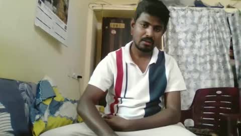 Snapshot of sklavepappu143 chatting on February 9, 2026, 8:18 am Indianslut1431 online show from February 9, 2026, 8:18 am