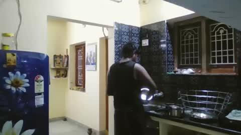 Snapshot of sklavepappu143 chatting on April 4, 2026, 5:32 pm Indianslut1431 online show from April 4, 2026, 5:32 pm