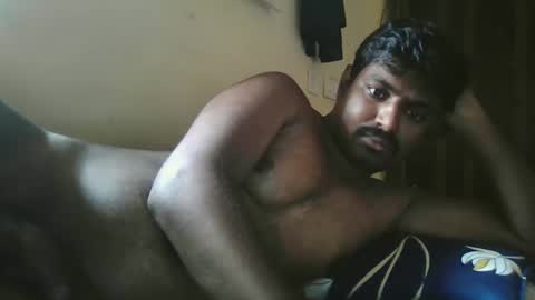 Snapshot of sklavepappu143 chatting on April 6, 2026, 5:19 am Indianslut1431 online show from April 6, 2026, 5:19 am