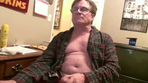 skn1960e online show from December 2, 2024, 4:31 am