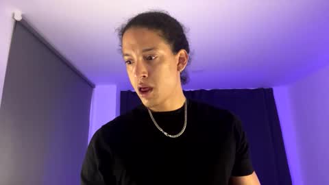 Snapshot of skull_prospect chatting on March 6, 2025, 10:30 am Liam Vokov online show from March 6, 2025, 10:30 am