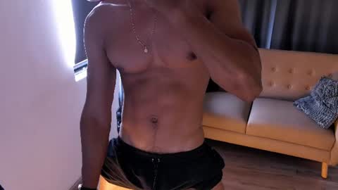 Snapshot of skull_prospect chatting on August 7, 2026, 5:37 pm Liam Vokov online show from August 7, 2026, 5:37 pm
