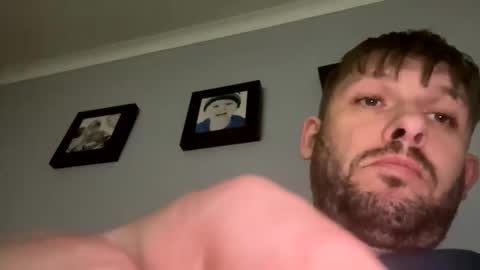 skuzzy25 online show from November 6, 2025, 7:53 am