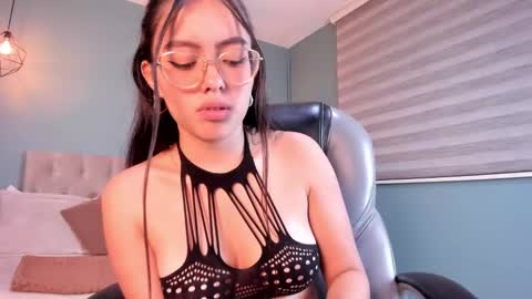 Hanna  online show from February 20, 2025, 6:17 am