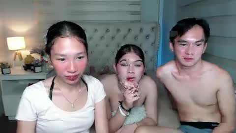    online show from February 10, 2025, 1:33 pm