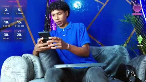 sky_walkerss online show from April 19, 2026, 5:12 pm