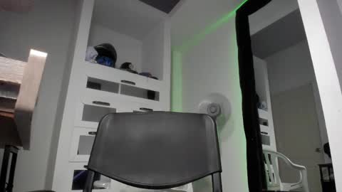 sky_wild online show from May 30, 2026, 5:26 am