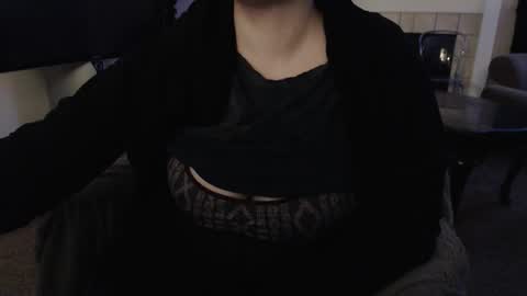 SKYLE   online show from October 21, 2025, 2:01 am