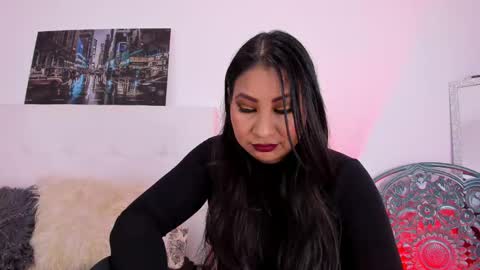 Snapshot of skydarkblue chatting on January 22, 2025, 12:16 am skydarkblue online show from January 22, 2025, 12:16 am