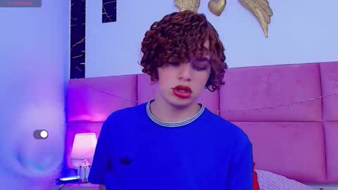 Snapshot of skyee_angel chatting on February 4, 2026, 7:53 pm Angel online show from February 4, 2026, 7:53 pm