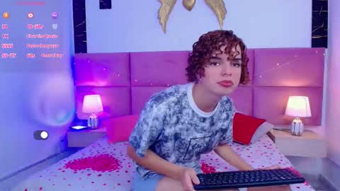 Snapshot of skyee_angel chatting on February 10, 2026, 8:13 pm Angel online show from February 10, 2026, 8:13 pm