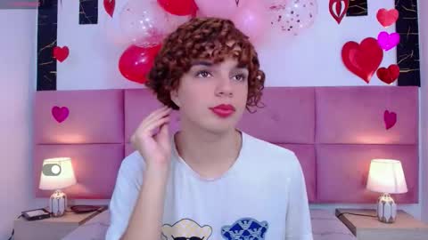 Snapshot of skyee_angel chatting on February 15, 2026, 1:41 pm Angel online show from February 15, 2026, 1:41 pm