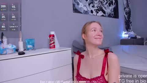 skyisland777 online show from December 18, 2025, 3:23 am