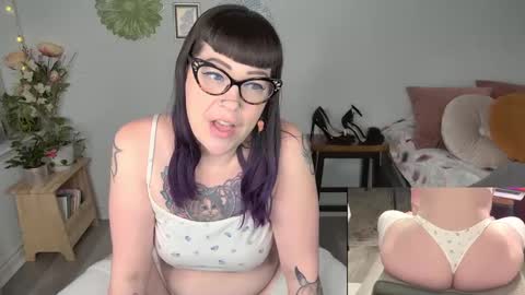 skylar bird online show from February 12, 2025, 1:19 am