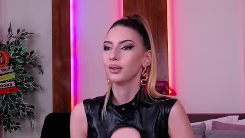 SkylarSpark online show from October 30, 2025, 9:04 pm