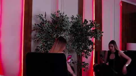 SkylarSpark online show from November 27, 2025, 9:06 pm