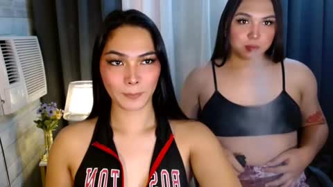 skylarvox_ online show from December 10, 2024, 8:08 am