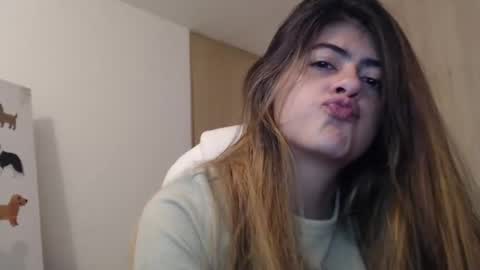 Skyler online show from December 30, 2024, 4:53 am