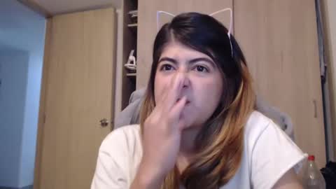 Skyler online show from February 17, 2025, 2:42 am