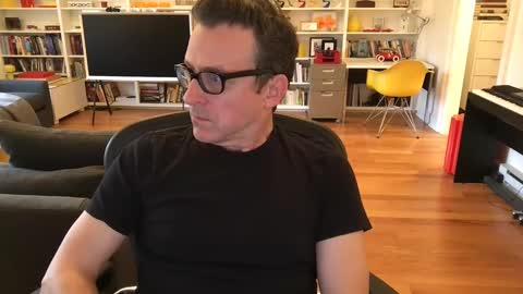 Skyline3371 online show from November 3, 2025, 6:42 pm