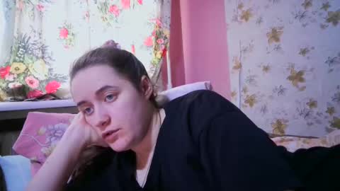 skyressie333 online show from January 13, 2025, 11:52 am